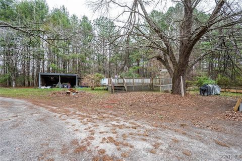 A home in Bumpass