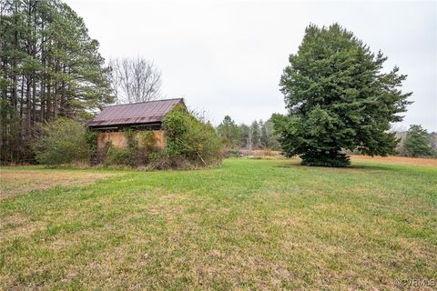 A home in Bumpass