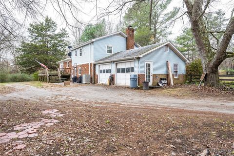 A home in Bumpass