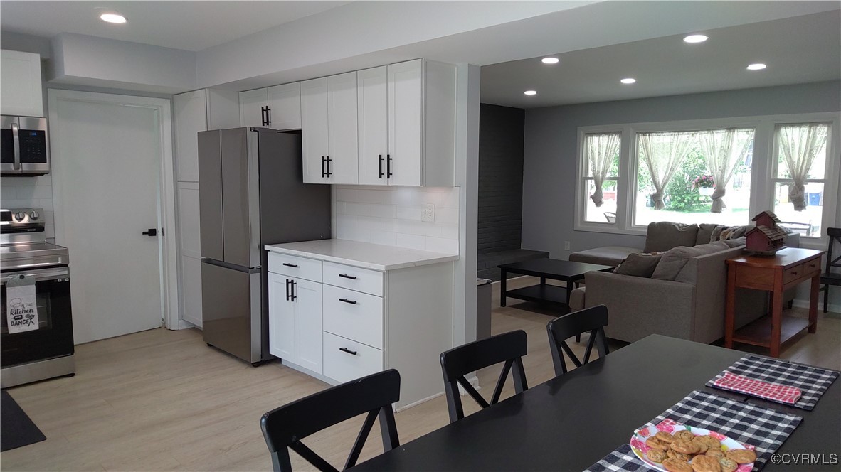 4111 Mount Echo Lane