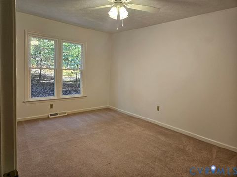 Tiny photo for 1503 Shields Circle, Farmville, VA 23002 (MLS # 2529556)
