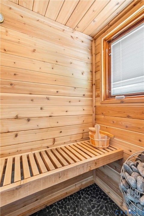 Tiny photo for 7 Gamebird Court, Manakin Sabot, VA 23103 (MLS # 2622608)