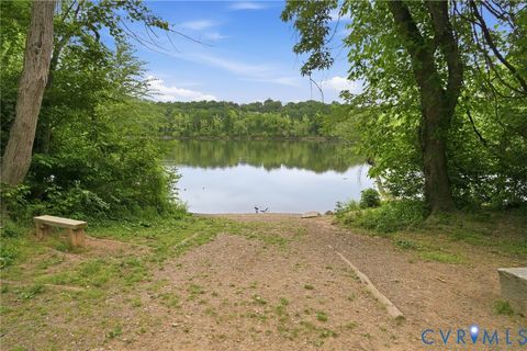Tiny photo for 3216 Marlboro Court, Richmond, VA 23225 (MLS # 2610864)