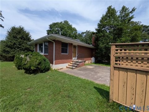 Tiny photo for 1209 Ashland Circle, Bedford, VA 24523 (MLS # 2619678)