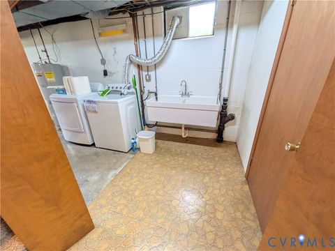 Tiny photo for 1209 Ashland Circle, Bedford, VA 24523 (MLS # 2619678)