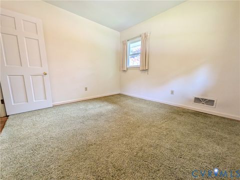 Tiny photo for 1209 Ashland Circle, Bedford, VA 24523 (MLS # 2619678)