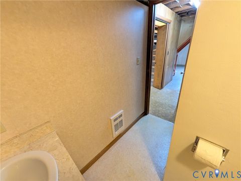 Tiny photo for 1209 Ashland Circle, Bedford, VA 24523 (MLS # 2619678)