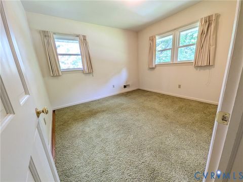 Tiny photo for 1209 Ashland Circle, Bedford, VA 24523 (MLS # 2619678)