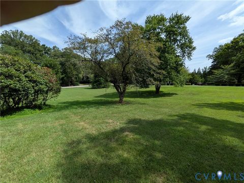 Tiny photo for 1209 Ashland Circle, Bedford, VA 24523 (MLS # 2619678)