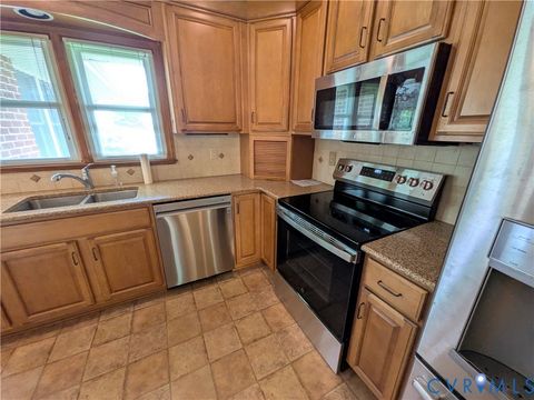 Tiny photo for 1209 Ashland Circle, Bedford, VA 24523 (MLS # 2619678)