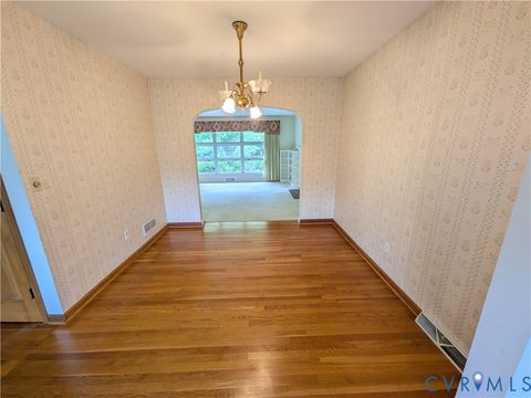 Tiny photo for 1209 Ashland Circle, Bedford, VA 24523 (MLS # 2619678)
