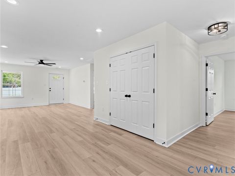 Tiny photo for 3104 Saint Charles St, Hopewell, VA 23860 (MLS # 2609958)