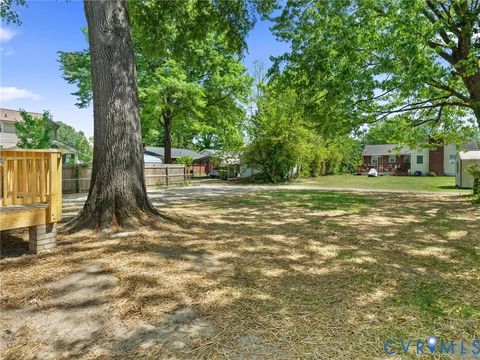 Tiny photo for 3104 Saint Charles St, Hopewell, VA 23860 (MLS # 2609958)