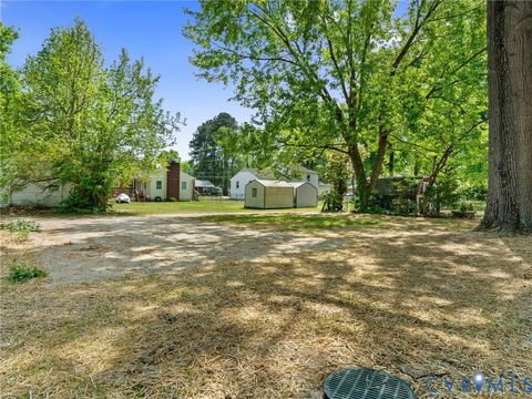Tiny photo for 3104 Saint Charles St, Hopewell, VA 23860 (MLS # 2609958)