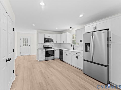 Tiny photo for 3104 Saint Charles St, Hopewell, VA 23860 (MLS # 2609958)