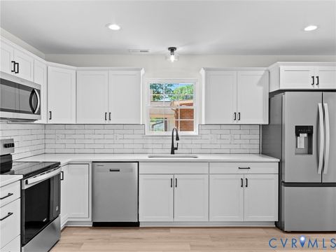 Tiny photo for 3104 Saint Charles St, Hopewell, VA 23860 (MLS # 2609958)