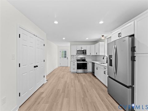 Tiny photo for 3104 Saint Charles St, Hopewell, VA 23860 (MLS # 2609958)