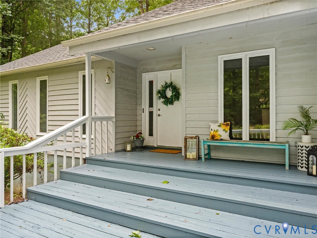 1625 Stone River Road