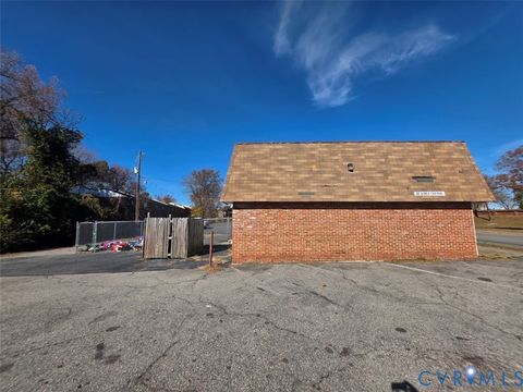 Tiny photo for 530 S Crater Road, Petersburg, VA 23803 (MLS # 2532258)