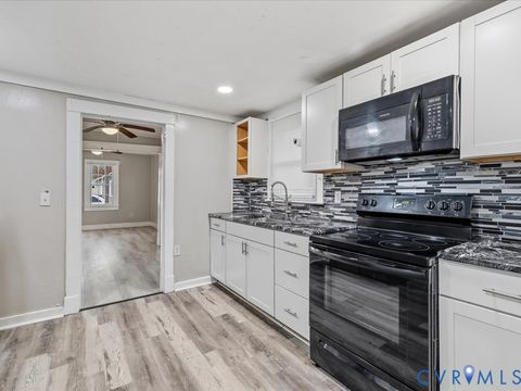 Tiny photo for 405 N 12th Avenue, Hopewell, VA 23860 (MLS # 2604745)