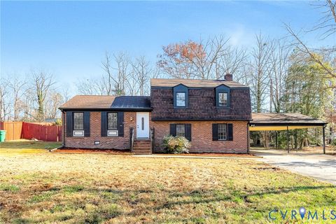 Photo of 10407 Hollyberry Drive, North Chesterfield, VA 23237 (MLS # 2532633)