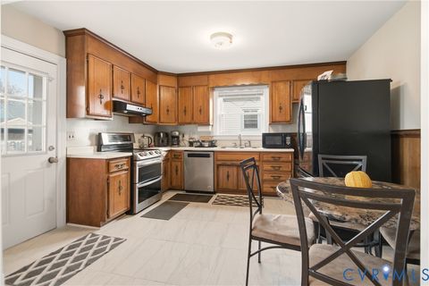 Tiny photo for 1011 Lafayette Avenue, Colonial Heights, VA 23834 (MLS # 2532579)