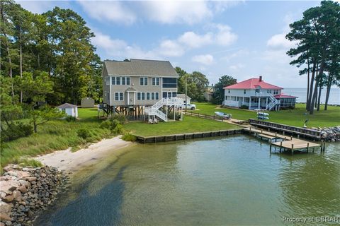 A home in Deltaville