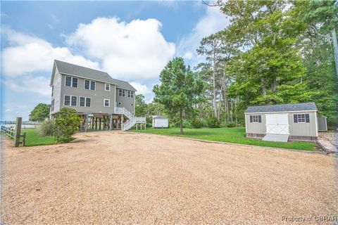 A home in Deltaville