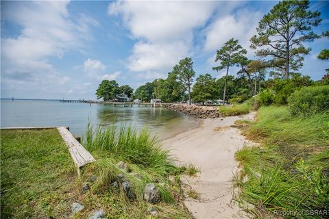 A home in Deltaville