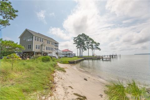 A home in Deltaville