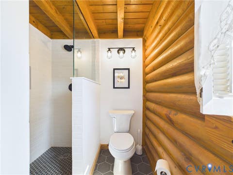 Tiny photo for 1323 Old Peachtree Road, Green Bay, VA 23942 (MLS # 2622688)