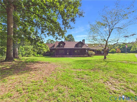 Tiny photo for 1323 Old Peachtree Road, Green Bay, VA 23942 (MLS # 2622688)