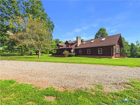 Tiny photo for 1323 Old Peachtree Road, Green Bay, VA 23942 (MLS # 2622688)