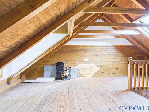Tiny photo for 1323 Old Peachtree Road, Green Bay, VA 23942 (MLS # 2622688)