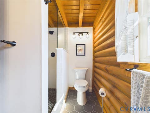 Tiny photo for 1323 Old Peachtree Road, Green Bay, VA 23942 (MLS # 2622688)
