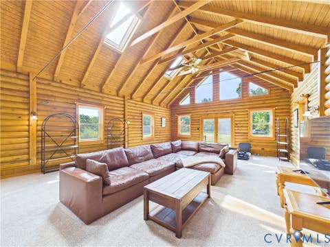 Tiny photo for 1323 Old Peachtree Road, Green Bay, VA 23942 (MLS # 2622688)