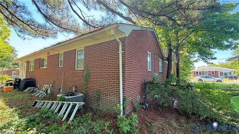 Tiny photo for 718 Burgess Avenue, Hampton, VA 23664 (MLS # 2612719)