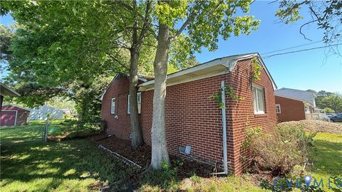 Tiny photo for 718 Burgess Avenue, Hampton, VA 23664 (MLS # 2612719)