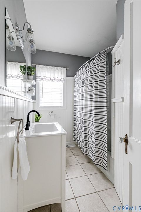 Tiny photo for 4504 Hanover Avenue, Richmond, VA 23221 (MLS # 2602313)