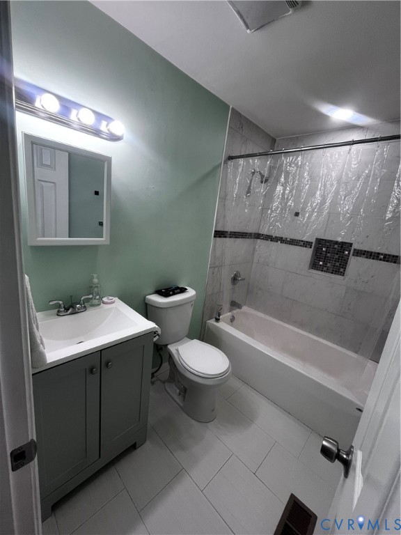 Petersburg, Virginia 23803, United States, 3 Bedrooms Bedrooms, ,1 BathroomBathrooms,Residential,Active,179773