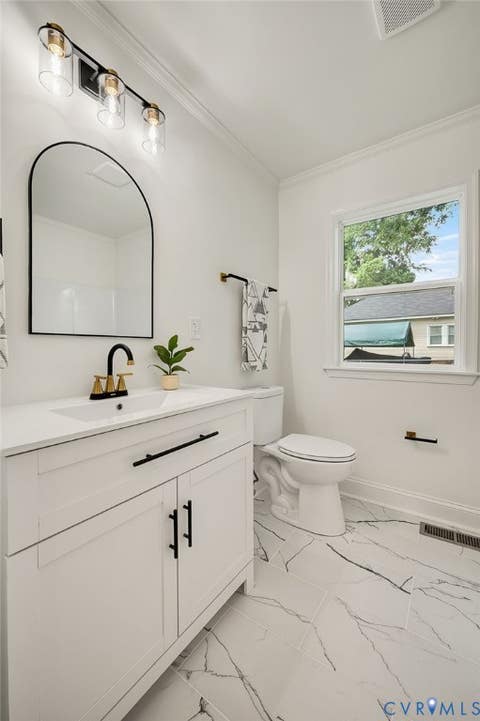 Tiny photo for 215 N 14th Ave AVE, Hopewell, VA 23860 (MLS # 2621824)