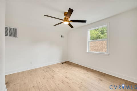 Tiny photo for 215 N 14th Ave AVE, Hopewell, VA 23860 (MLS # 2621824)