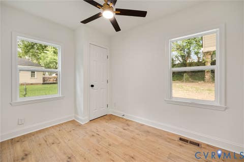 Tiny photo for 215 N 14th Ave AVE, Hopewell, VA 23860 (MLS # 2621824)