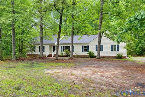 Photo of 10731 Spring Run Road, Chesterfield, VA 23832 (MLS # 2611086)