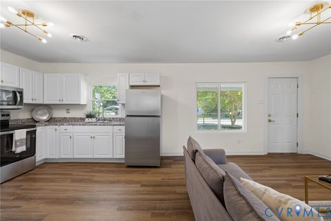 Tiny photo for 2911 Poplar Street, Hopewell, VA 23860 (MLS # 2616959)