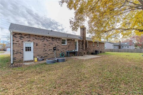 A home in Colonial Heights