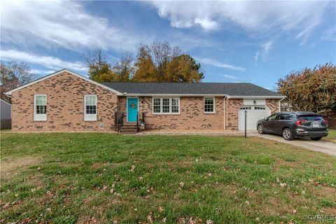 A home in Colonial Heights