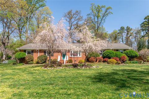 Photo of 7710 Brentford Drive, Midlothian, VA 23225 (MLS # 2607743)