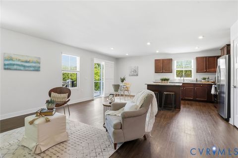 Tiny photo for 831 Vickilee Road, North Chesterfield, VA 23236 (MLS # 2613056)