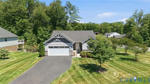 Tiny photo for 831 Vickilee Road, North Chesterfield, VA 23236 (MLS # 2613056)